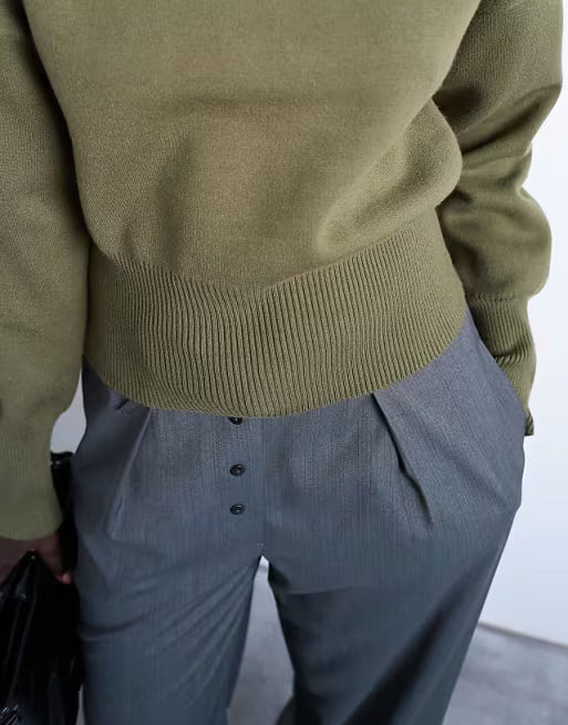 Signature Cropped-Fitted Knit Jumper